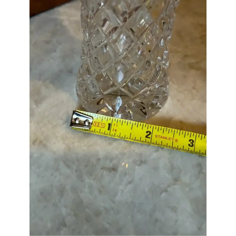 Beautiful cut Crystal vase 7”